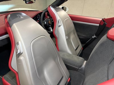 2021 Porsche 718 SPYDER — миниатюра 26