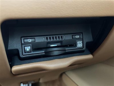 2020 Lexus LC — миниатюра 23