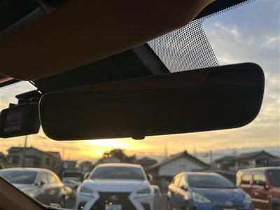 2020 Lexus LC — миниатюра 17