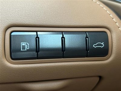 2020 Lexus LC — миниатюра 12