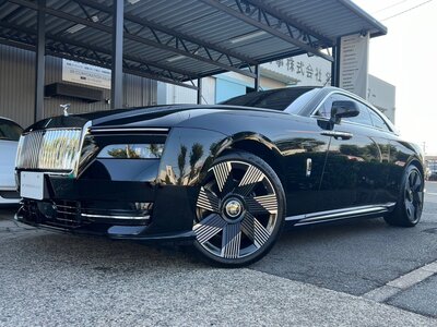 ROLLS-ROYCE SPECTRE