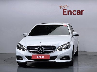 MERCEDES-BENZ E-CLASS - 2