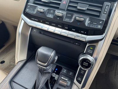 2024 Toyota LAND CRUISER 300 缩略图 28