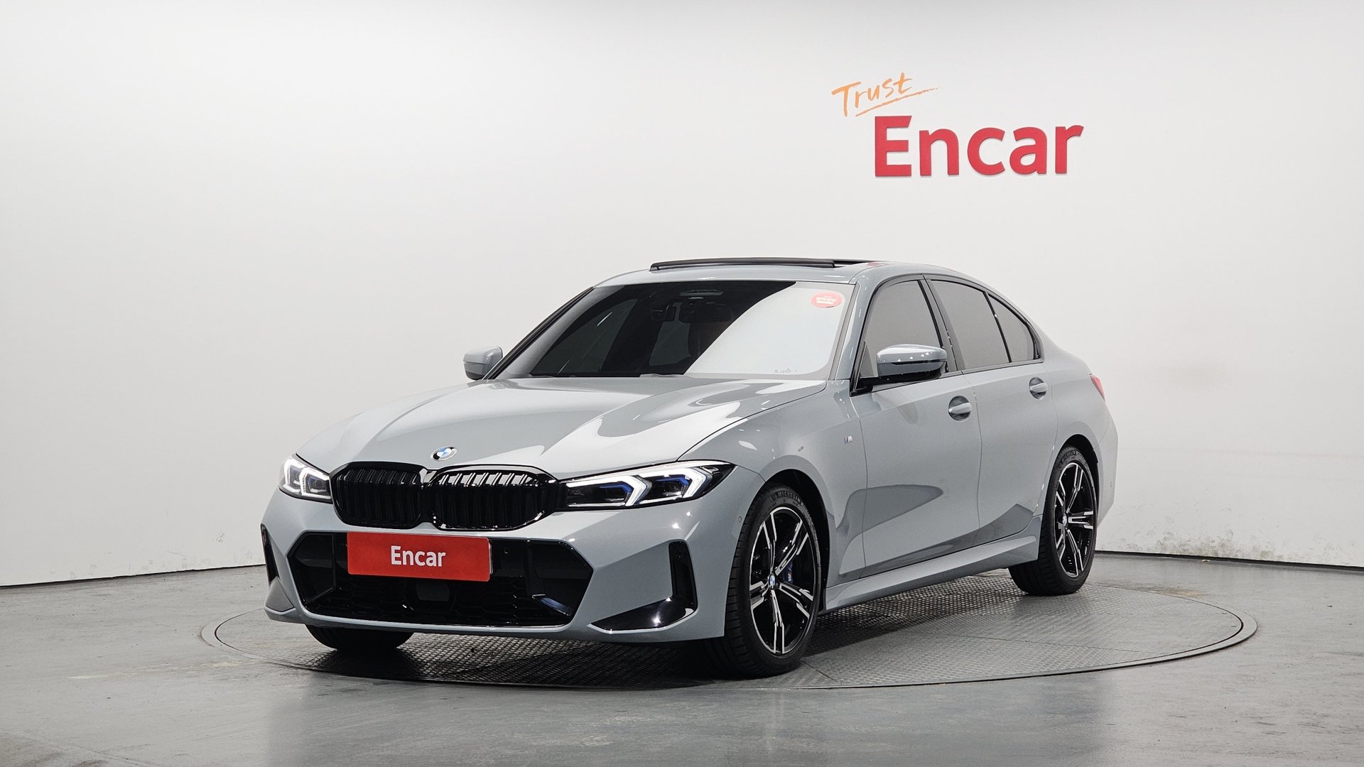 BMW 3 SERIES - View 1