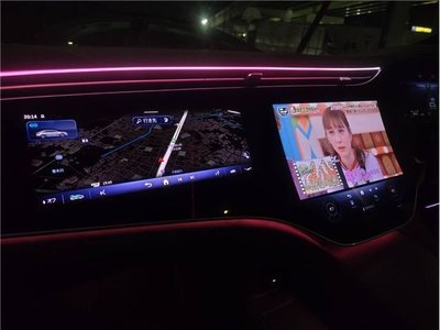 MERCEDES-BENZ EQS - 7