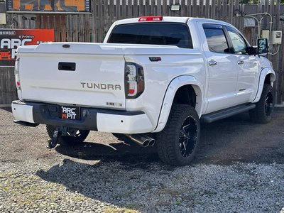 TOYOTA TUNDRA - 10