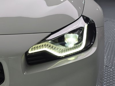 صورة 9 لـ 2024 BMW M2