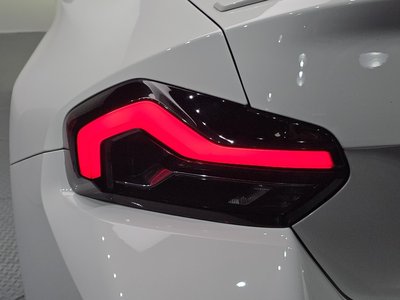 صورة 10 لـ 2024 BMW M2