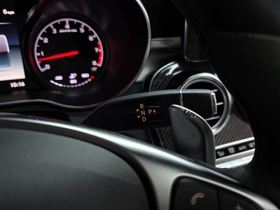 MERCEDES-BENZ GLC - 9