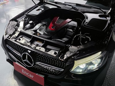 MERCEDES-BENZ GLC - 7