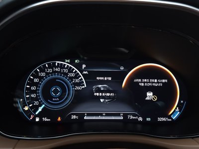2021 Genesis GV70 — миниатюра 11