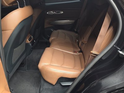 2021 Genesis GV70 — миниатюра 18