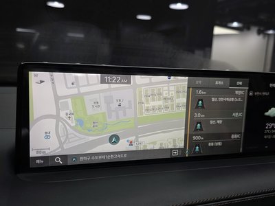2021 Genesis GV70 — миниатюра 21