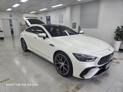 MERCEDES-BENZ GT AMG