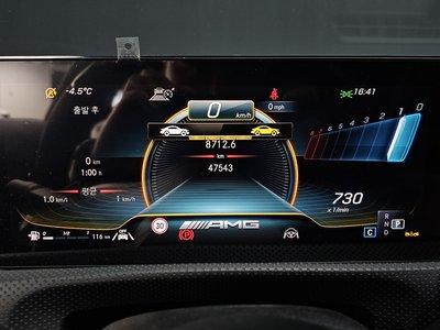 MERCEDES-BENZ CLA - 8