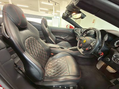 صورة مصغرة 45 لـ 2016 Ferrari CALIFORNIA T