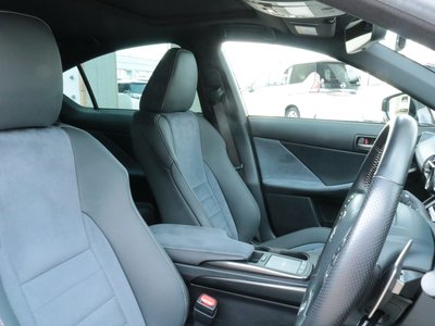 LEXUS IS - 8