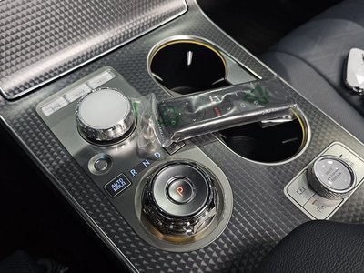 2024 Genesis GV80 COUPE — миниатюра 12