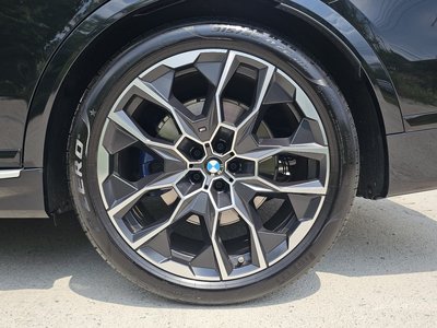 BMW X7 - 8