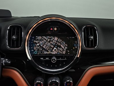 MINI COUNTRYMAN - 7