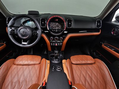 MINI COUNTRYMAN - 5