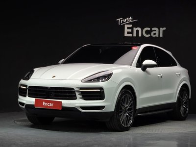2020 Porsche CAYENNE photo 1
