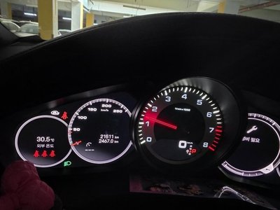 صورة مصغرة 13 لـ 2022 Porsche CAYENNE