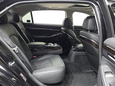 2020 Genesis G90 thumbnail 18