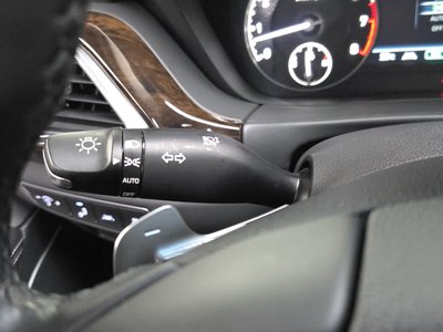 2020 Genesis G90 thumbnail 30