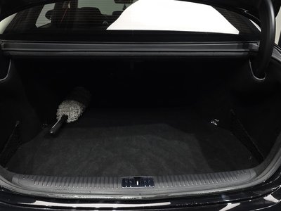 2020 Genesis G90 thumbnail 26
