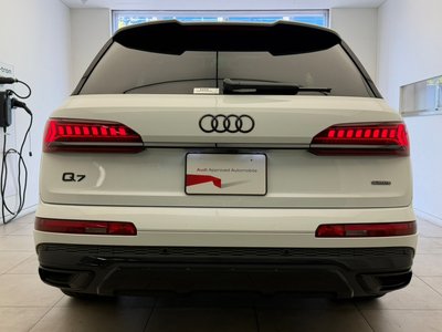 AUDI Q7 - 8