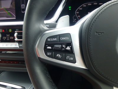 2025 BMW Z4 thumbnail 40
