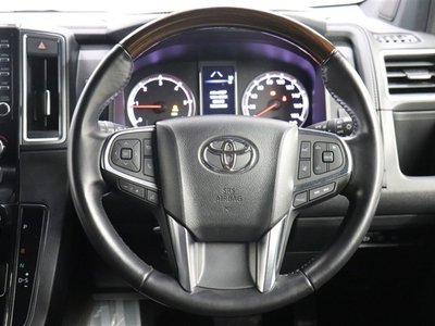 TOYOTA GRAND ACE - 8