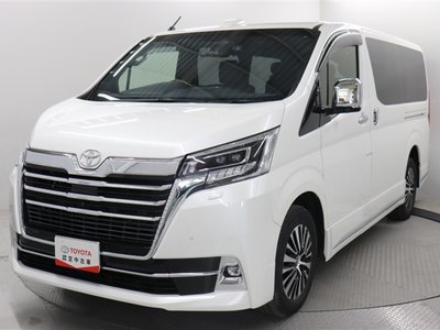 TOYOTA GRAND ACE - 1