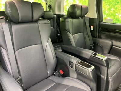 2021 Toyota ALPHARD photo 5