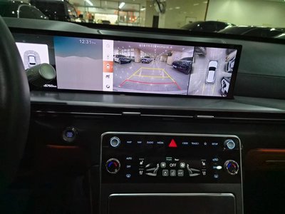 GENESIS GV80 - 10