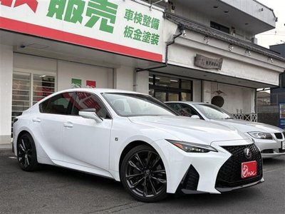 LEXUS IS - 1