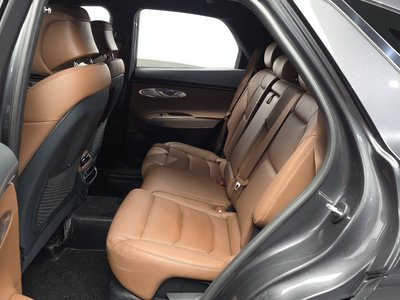 صورة مصغرة 16 لـ 2021 Genesis GV70