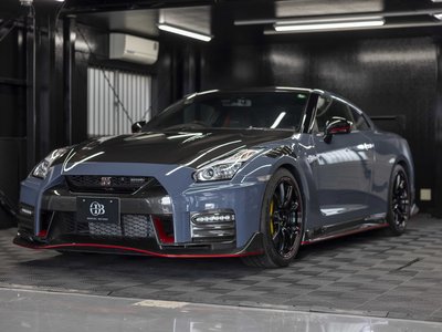 NISSAN GT-R