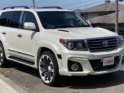 TOYOTA LAND CRUISER 200 - 2