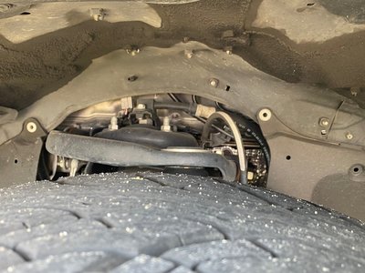 TOYOTA LAND CRUISER 200 - 6