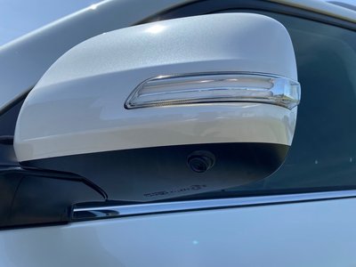 TOYOTA LAND CRUISER 200 - 10