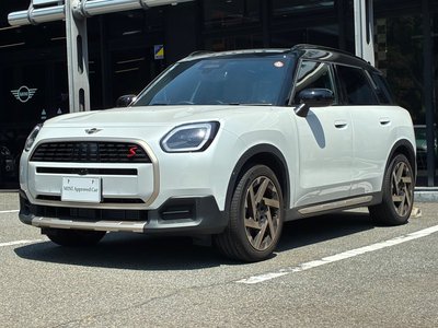 2025 MINI COOPER COUNTRYMAN photo 1