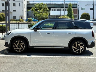 2025 MINI COOPER COUNTRYMAN photo 11