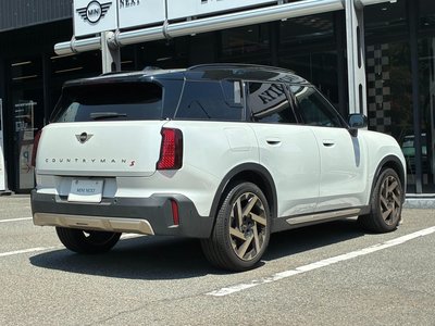 2025 MINI COOPER COUNTRYMAN photo 8
