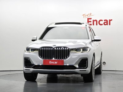 2022 BMW X7 照片 2
