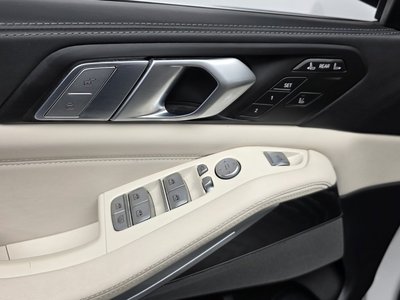 2022 BMW X7 — миниатюра 30