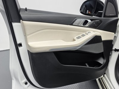 2022 BMW X7 — миниатюра 14