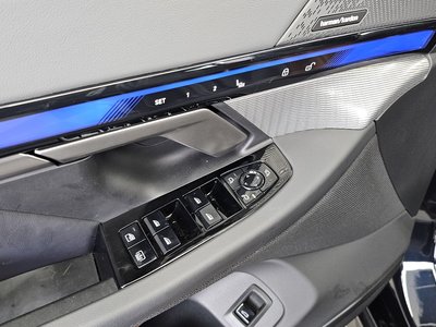 2025 BMW 5 SERIES — миниатюра 30