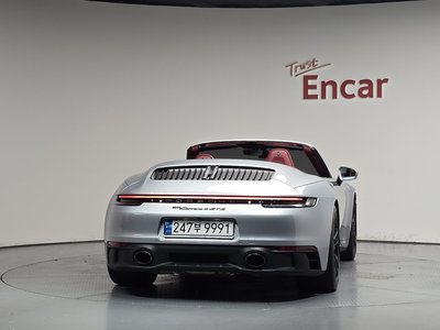 PORSCHE 911 - 4